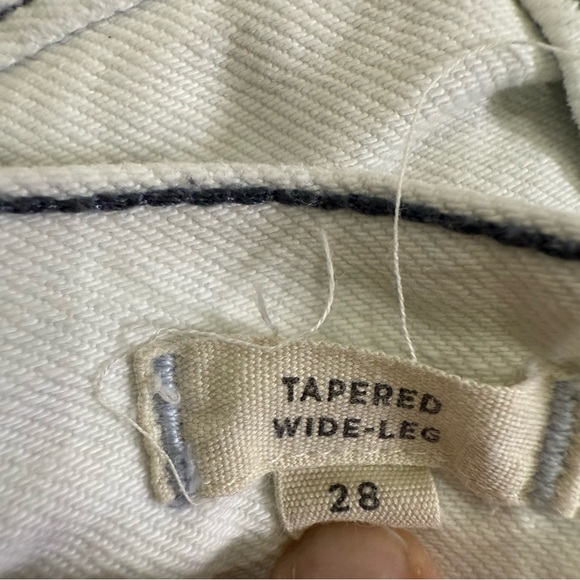Madewell Tapered Wide Leg Frayed Crop High Rise Womens Jeans Size 28 light wash - Picture 3 of 12